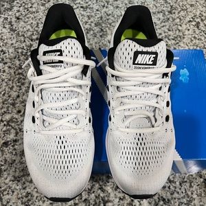 Nike Men’s Air Zoom Vomero 12